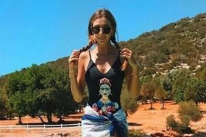 &Uuml;nl&uuml;lerin tasarımcısı Liana Hananel de d&uuml;şen T&uuml;rk u&ccedil;ağındaydı