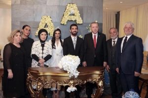 Arda Turan, Aslıhan Doğan ile d&uuml;nya evine girdi