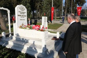 Milli Şair Mehmet Akif Ersoy kabri başında anıldı