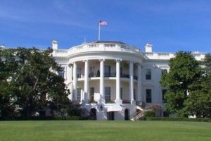 Beyaz Saray yakınlarında şüpheli paket alarmı yaşanıyor
