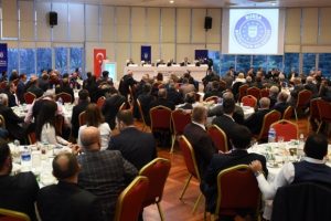 Bursa Büyükşehir Belediye Başkanı Aktaş, Osmangazi'nin muhtarlarıyla buluştu