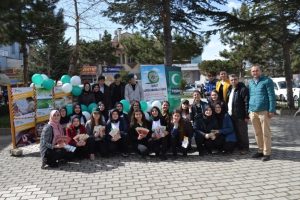 &Ouml;ğrencilerden "Yeşilay Haftası Farkındalık" etkinliği