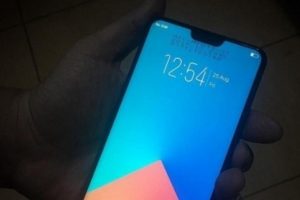 Vivo V9'un fiyatı ve &ouml;zellikleri ortaya &ccedil;ıktı!
