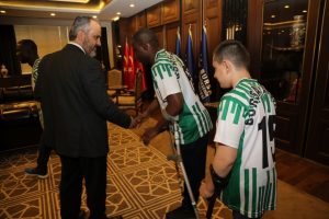 B&uuml;y&uuml;kşehir Belediye Başkanı Aktaş'tan Bursa Ampute'ye tam destek