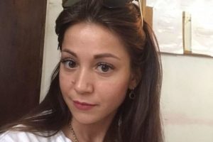 İlişkiye girmeyi reddeden eski sevgilisinin kafasını kesti