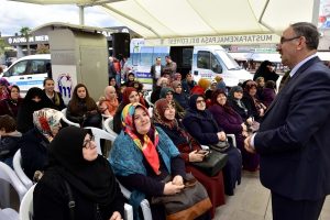 Bursa'da mobil eğitim aracı okuma-yazma &ouml;ğretecek