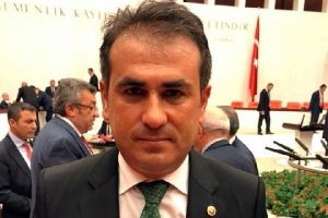 CHP'li Demirtaş'tan 2 &ouml;ğretmenle ilgili soru &ouml;nergesi