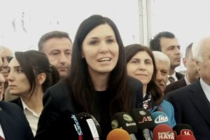 Karaarslan, "Şehrim 2023" otob&uuml;s&uuml;nde Bursalı vatandaşlarla buluştu