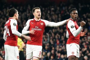 UEFA Avrupa Ligi'nde Mesut &Ouml;zil sevindi, Hakan &Ccedil;alhanoğlu &uuml;z&uuml;ld&uuml;