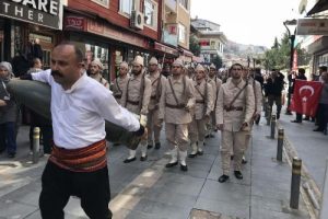 İstanbul Ey&uuml;psultan'da &Ccedil;anakkale şehitleri coşkuyla anıldı