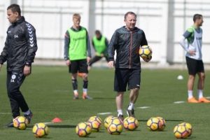 Atiker Konyaspor'dan taraftara &ccedil;ağrı