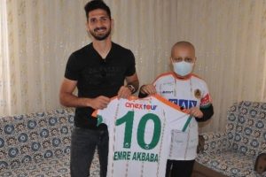 Emre Akbaba'dan anlamlı ziyaret