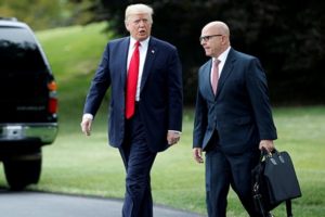 Trump, sıraya o ismi aldı