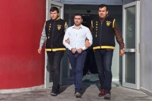'Delikanlılık raconu' cinayeti h&uuml;k&uuml;ml&uuml;s&uuml; yakalandı