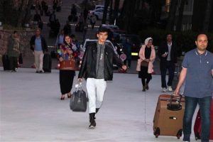 Sezonunun ilk turist kafilesi İran'dan geldi