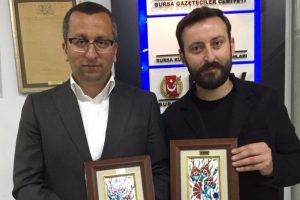 Bursa Gazeteciler Cemiyeti &ouml;d&uuml;lleri verildi