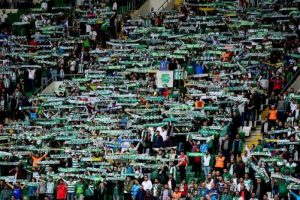 Bursaspor taraftarından y&ouml;netime tepki, Aktaş devreye girdi