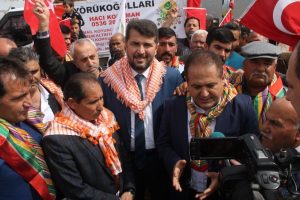 Afrin d&uuml;şt&uuml;, y&ouml;r&uuml;kler deve kurban etti