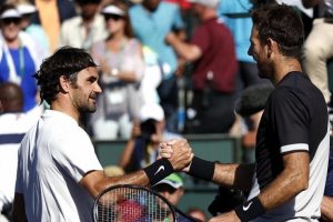 Federer 2018'deki ilk yenilgisini tattı