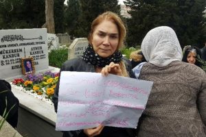 Mezdeke grubu &uuml;yesi Aynur Kanbur i&ccedil;in adalet &ccedil;ağrısı