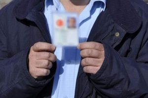 Kimlik fotokopisi y&uuml;z&uuml;nden 150 bin TL'si gitti