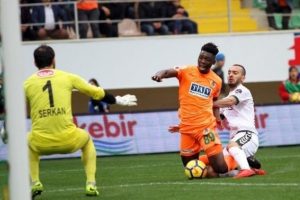 Alanyaspor'un yıldızlarına milli davet