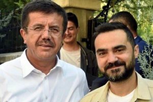 Ekonomi Bakanı Nihat Zeybekci, fotoğraf&ccedil;ısının cenazesine katıldı