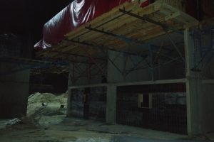 İkinci kattan d&uuml;şen iş&ccedil;i hayatını kaybetti