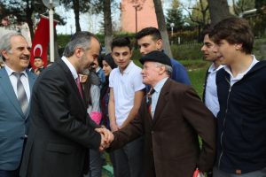 Bursa'da huzurevi sakinlerine moral ziyareti