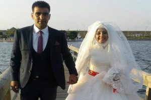 Yumurtalık kisti i&ccedil;in girdiği ameliyatta bağırsağı delindi