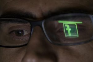 İngiltere'de Facebook veri ihlali iddialarına soruşturma