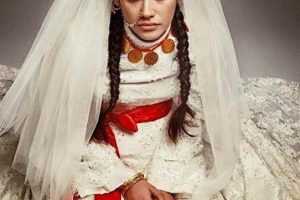D&uuml;ş&uuml;k yapan k&uuml;&ccedil;&uuml;k gelin, devlet korumasında