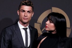 Cristiano Ronaldo &Ccedil;in'e gidiyor