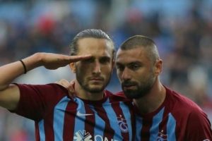 Yusuf Yazıcı'dan Burak Yılmaz'a &ouml;vg&uuml;