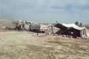 M&uuml;lteci kampına saldırı: 10 &ouml;l&uuml;, 15 yaralı
