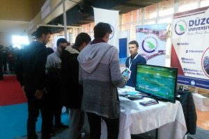 D&uuml;zce &Uuml;niversitesi Sakaryalı &ouml;ğrencilerle buluştu