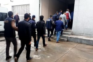 FET&Ouml; soruşturmasında 11 polis tutuklandı