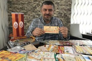 Galatasaray taraftarının "tarihi bilet koleksiyonu"