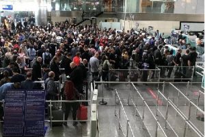 Atat&uuml;rk Havalimanı'nda "Polnet arızası' kuyruğu!