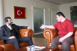 Bursa G&uuml;rsu Belediye Başkanı Işık'ın &ouml;zel misafiri