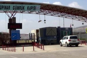 BM yardım konvoyu Suriye'ye ge&ccedil;iş yaptı