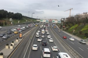 Trafiği kilitleyen kaza