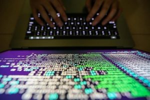 İngiliz veri analiz şirketi, İsrailli hackerlarla iş birliği yapıyor iddiası!