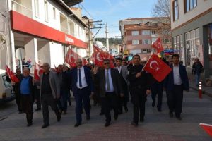 Bursa'da Nevruz kutlamasında Afrin'deki Mehmet&ccedil;ik'e destek y&uuml;r&uuml;y&uuml;ş&uuml;