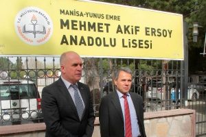 Manisa'da &ouml;ğretmenlere 'mobbing' iddiası