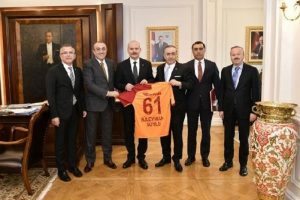 Galatasaray Başkanı Cengiz'den, Soylu ve &Ouml;zhaseki'ye ziyaret