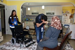 Bursa Mudanya'da yaşlı ve engelli bireylere destek