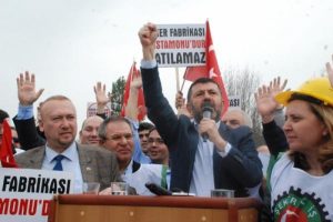 CHP'li Veli Ağbaba: Şeker fabrikalarında &uuml;retim devam etsin