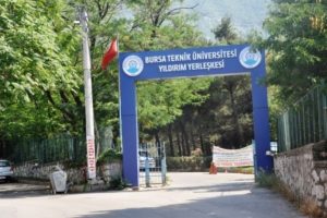 Bursa'da "T&uuml;rkiye-İran ilişkileri" konulu konferans d&uuml;zenlendi