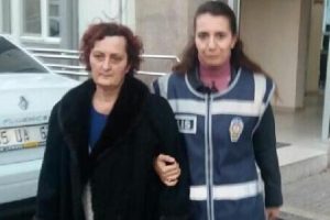 İzmir'de Belediye başkanının eşini &ouml;ld&uuml;ren bakıcıya m&uuml;ebbet